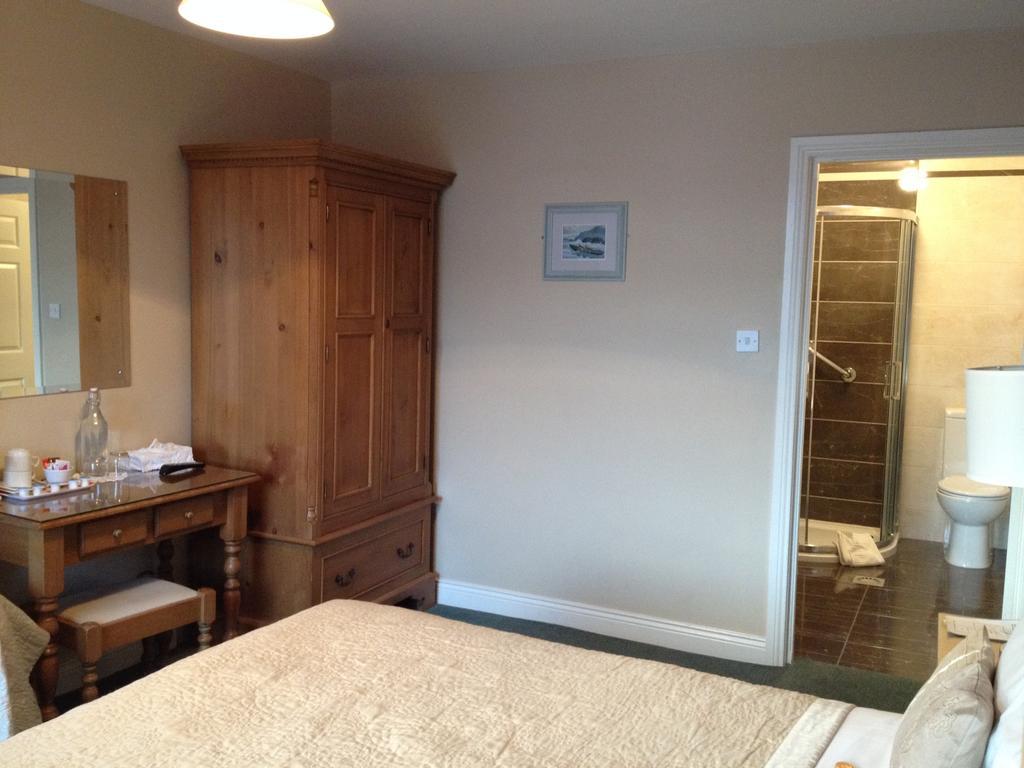 The Lantern Townhouse Bed and Breakfast Dingle Værelse billede